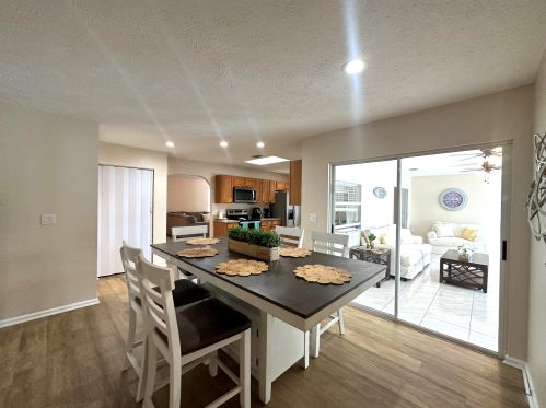 2062 Floresta Dr, Fort Pierce FL  34984-4706 exterior