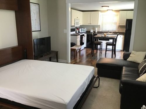 27 Hollis St, Weymouth MA 02190-1412 exterior