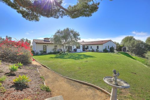 1042 Via Los Padres, Santa Barbara CA  93111-1345 exterior