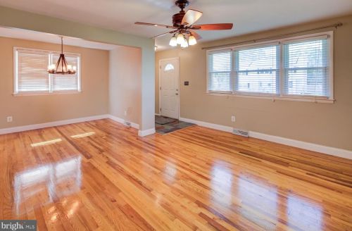 2109 Carol Dr, Wilmington, DE 19808-4808