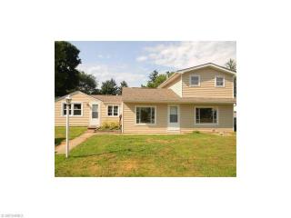 2513 44th St, Canton, OH 44709-2129