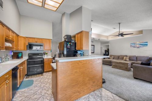 6341 80th Ave, Pinellas Park FL  33781-2100 exterior