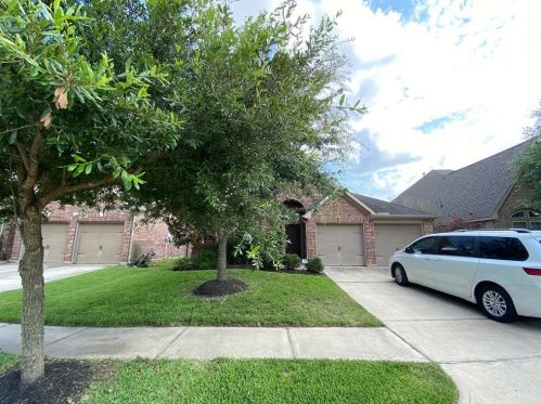 26135 Serenity Oaks Dr, Richmond, TX 77406-5409