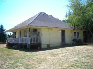 32915 Peak Rd, Scappoose, OR 97056-2907