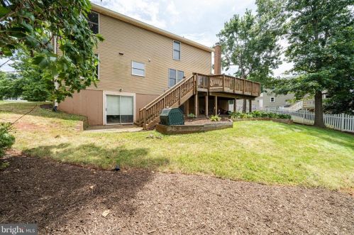 1304 Cold Harbor Ct, Herndon VA 20170-2018 exterior