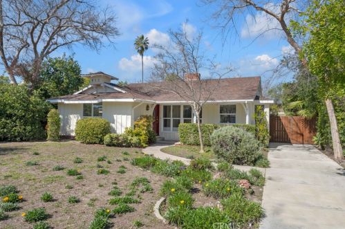 12427 Cumpston St, North Hollywood, CA 91607-1608
