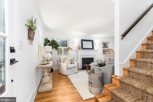 4317 Yuma St, Washington, DC 20016-2027