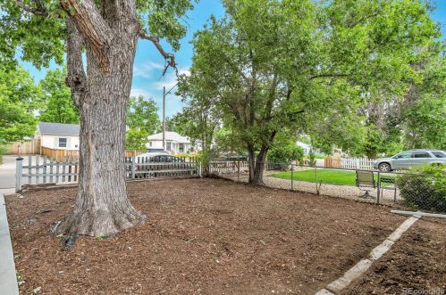 1542 Yosemite St, Denver CO  80220-5402 exterior