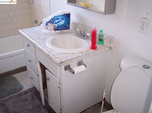 15 Chanslor Ave, Richmond CA  94801-3403 exterior