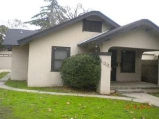 1238 Lucerne Ln, Fresno, CA 93728-1713