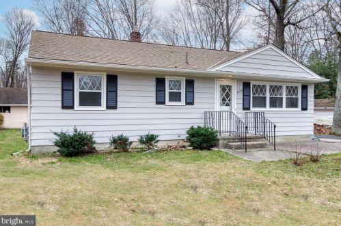 4409 Lake Rd, Newfield, NJ 08344-9149