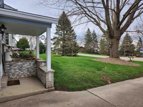 3751 Kettle View Dr, Slinger, WI 53086-9709