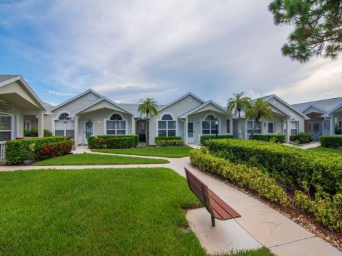 1164 Lombardy Dr, Fort Pierce, FL 34986-2181
