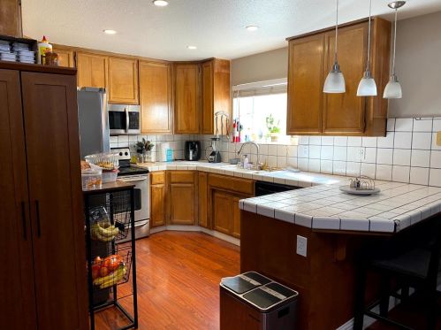 233 O St, Lathrop CA  95330-9661 exterior