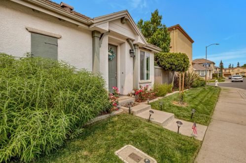 11837 Windham Way, Rancho Cordova CA  95742-8099 exterior