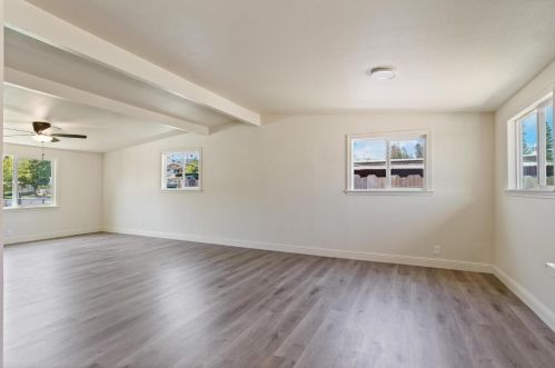 2720 Sparks Way, Modesto CA  95350-1744 exterior