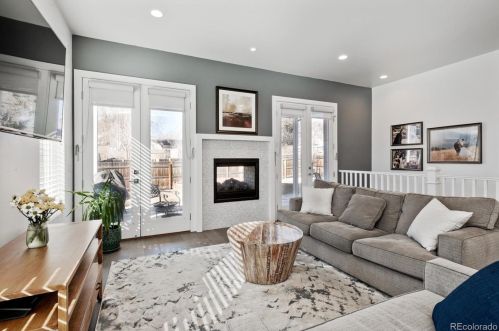 2875 Logan St, Englewood CO 80113-1636 exterior