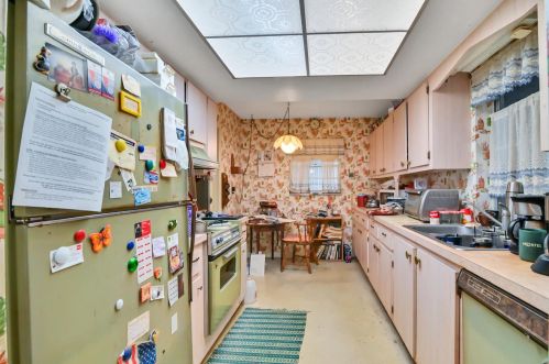 2110 Park Dr, Boynton Beach, FL 33426-5310