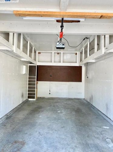 26 Raintree Ct, Hayward CA  94544-5375 exterior