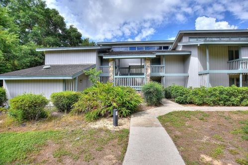 667 Olde Camelot Cir, Grenelefe, FL