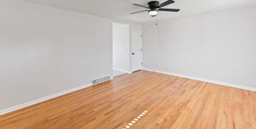 3372 Bend Rd, Cincinnati, OH 45239-7613