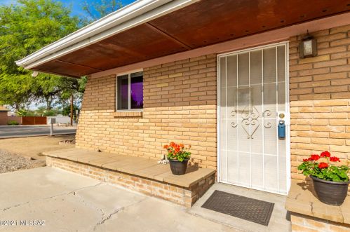 3250 Tucson Blvd, Tucson, AZ 85716-1504
