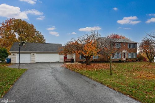 4 Pomo Ct, Siddonsburg PA  17019-9783 exterior