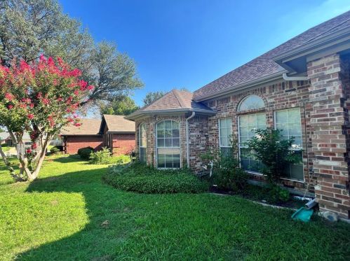 1105 Windy Meadows Dr, Burleson, TX 76028-2570