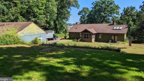 4 Ridge Rd, Smithville, PA 17560-9627