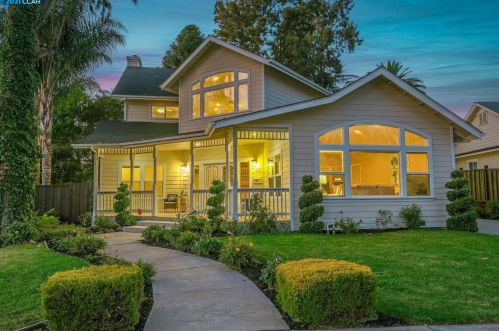 1002 Peppertree Pl, Livermore, CA 94550-5738