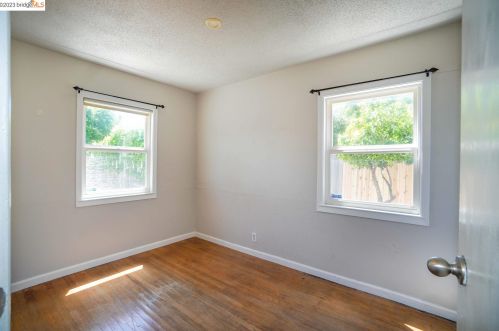 2322 Olinda Ct, Pinole CA  exterior