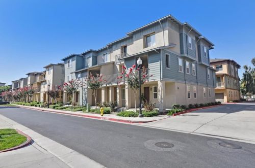 973 Sakura Dr, San Jose, CA 95112-3141