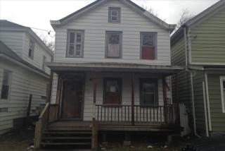 68 Van Deusen St, Kingston, NY 12401-5015