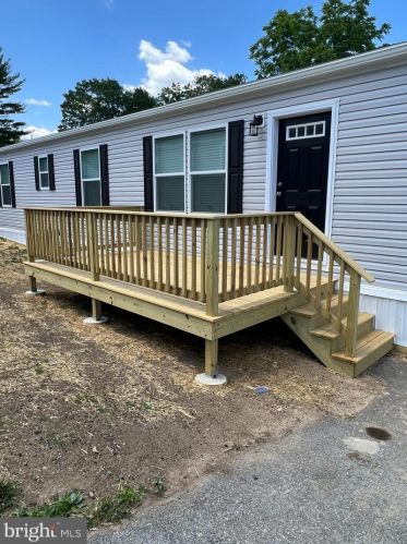 305 Uwchlan Ave, Downingtown, PA 19335-3348