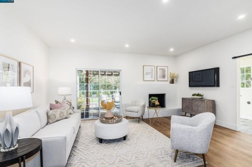 124 Greenbrook Ct, Danville CA  94526-5251 exterior