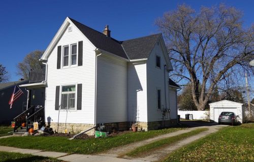 135 12th St, Fond Du Lac, WI 54935-5070