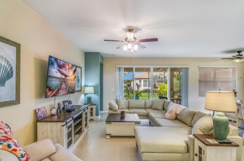 11964 Crestwood Cir, Port Saint Lucie FL  34987-2738 exterior