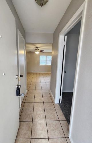 233 Taylor St, Burleson TX  76028-3815 exterior