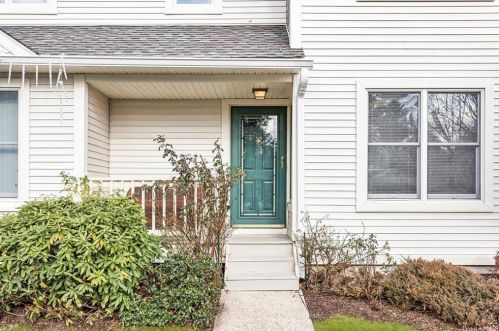319 Cornwall Meadows Ln, Patterson, NY 12563-2651