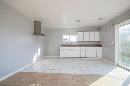 809 Vine Dr, Bakersfield CA  93307-3944 exterior