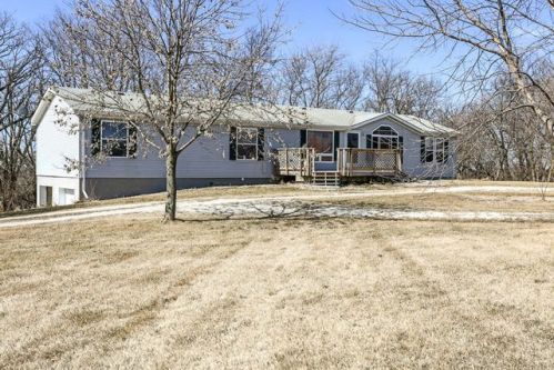 3352 Ruby Trl, Logan, IA 51546-5032