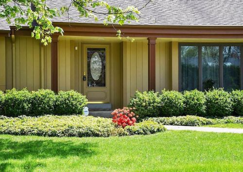 2929 Paget Ct, Thiensville, WI 53092-2320