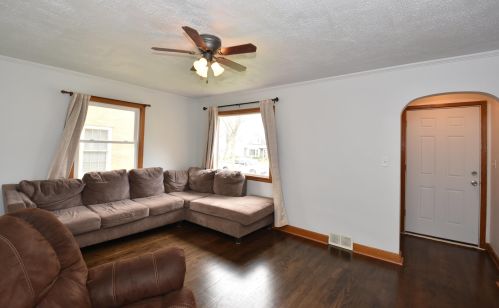 3347 Ruskin St, Milwaukee, WI 53215-4223