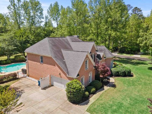 330 Browns Crossing Dr, Fayetteville, GA 30215-5667