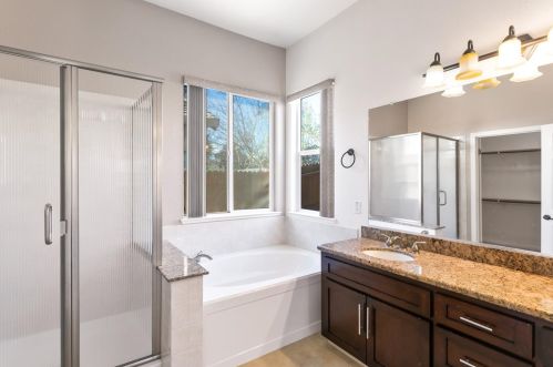 9247 Brown Rd, Elk Grove CA  95624-3917 exterior