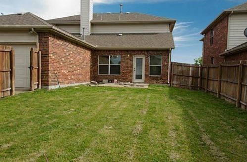 1315 Grapevine Dr, Allen TX  75002-0985 exterior