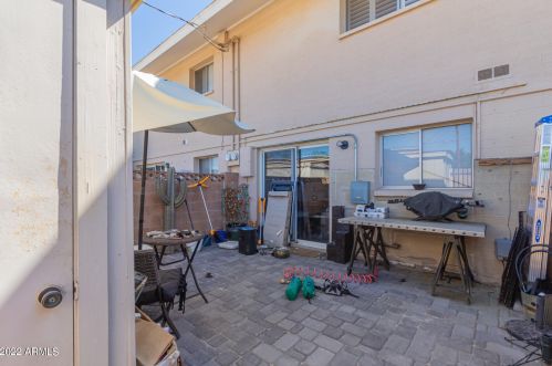 6169 Granite Reef Rd, Scottsdale AZ  85250-6201 exterior