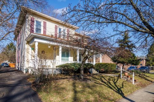 240 Central Ave, Delaware, OH 43015-2062