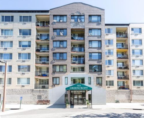 703 Pelham Rd, New Rochelle NY  10805-1166 exterior