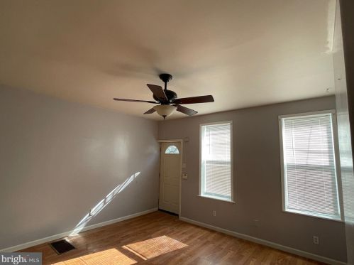 831 4th St, Camden, NJ 08102-2634